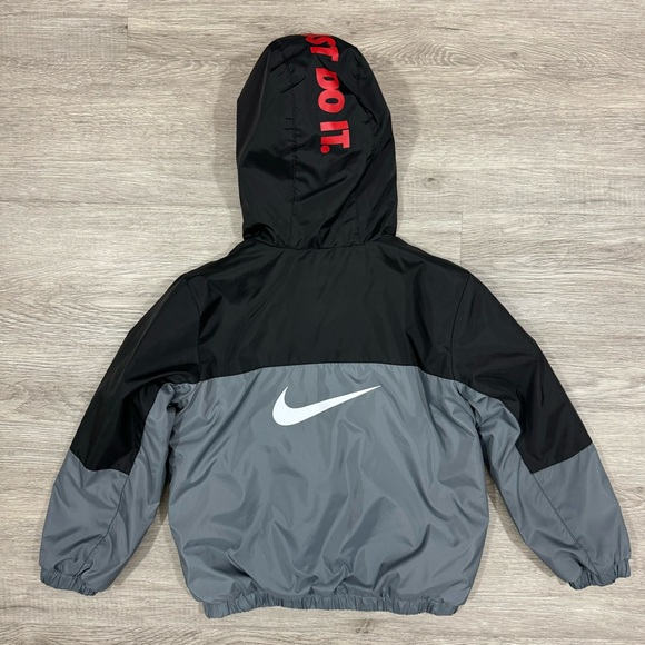 Nike Boys 4-7 Fleeced Lined Lightweight Jacket - Picture 2 of 9